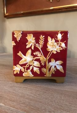 Small Planter/ Cachepot