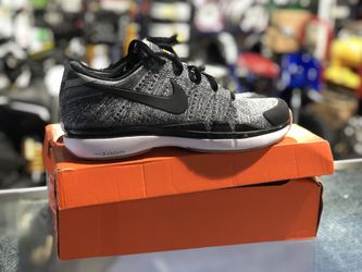 NIKE SHOES, WILSON RACKETS, TENNIS BALLS