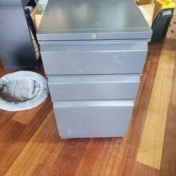 Free Filing Cabinet‐ You Haul
