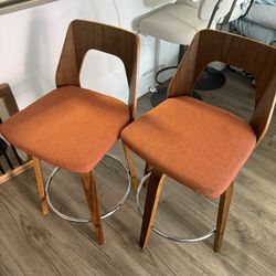 2 Barstools