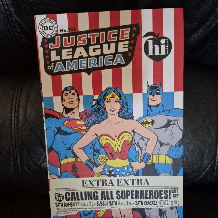 Justice League Of America Bath Boom Box Bubble Bath Bath Crackle Bath Set