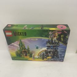 LEGO Wicked Emerald City & Kiamo Ko Castle 75689 Building Toy Set New 75689