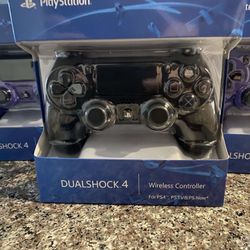 Brand New PlayStation 4 Controllers 