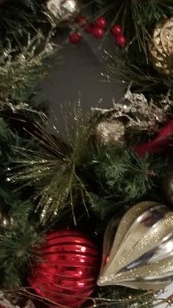 LARGE CHRISTMAS WREATH FOR DOOR