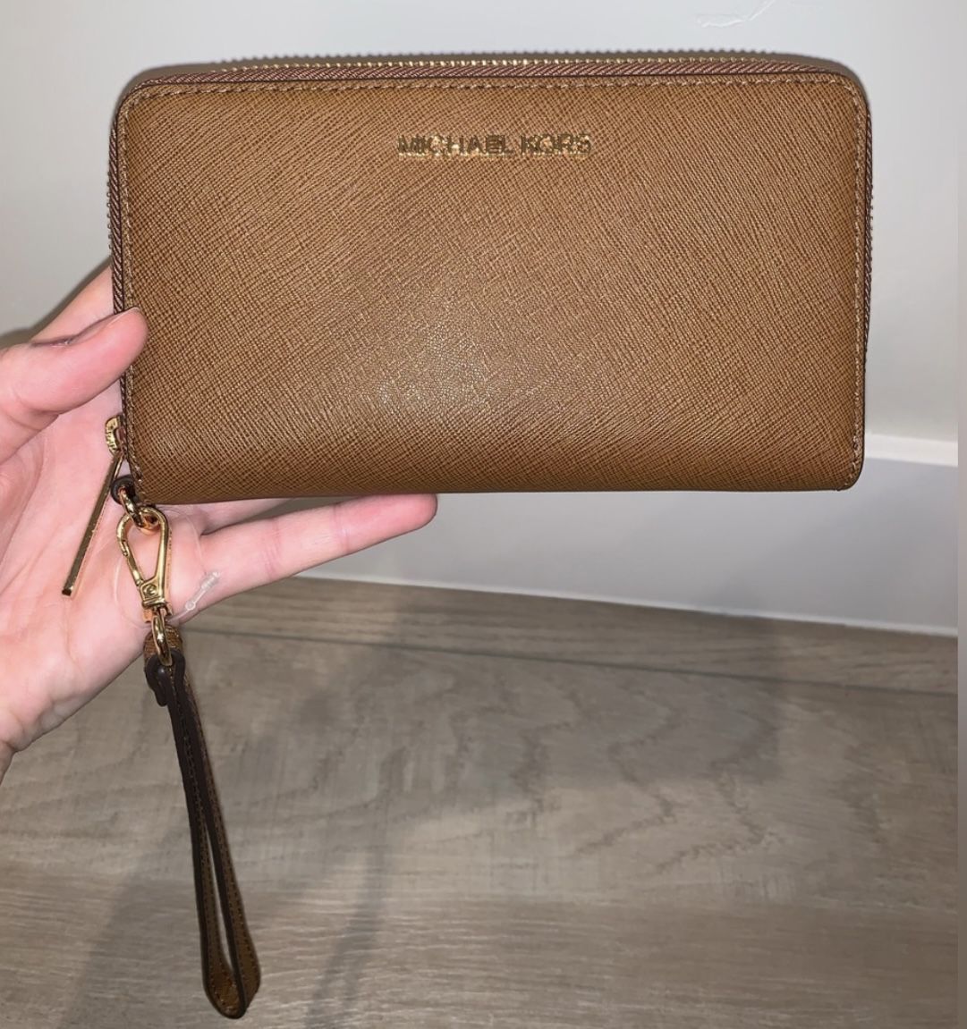 Michael Kors Wallet - Brand New With Tags