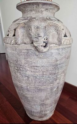 Floor vase