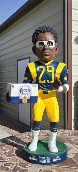 LA RAMS  Limited Edition 4ft Eric Dickerson Bobblehead