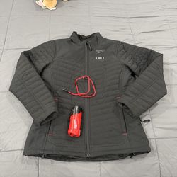 Women's Medium M12 12-Volt Lithium-Ion Cordless AXIS Black Heated Quilted Jacket