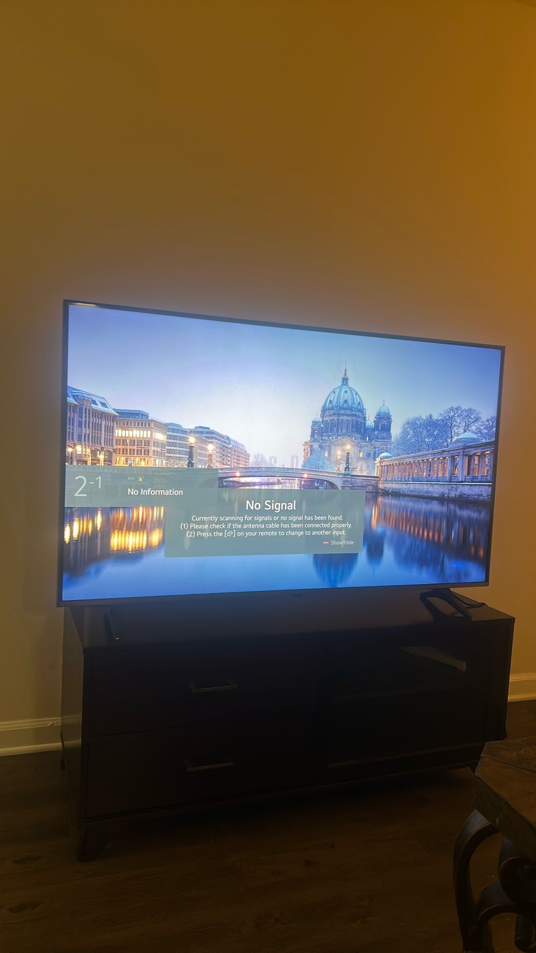 LG Smart TV 55 inches