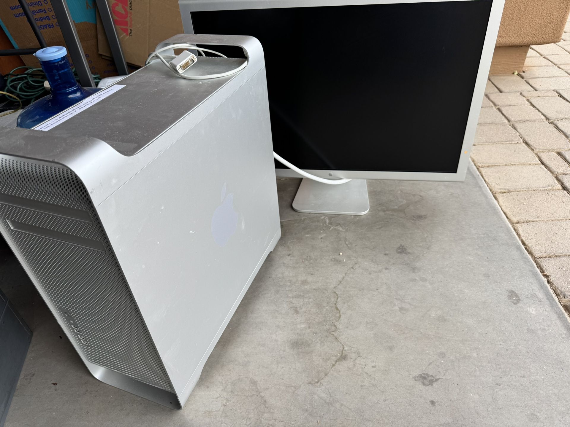 Mac Pro tower 2009 model with 30 inch apple cinema display