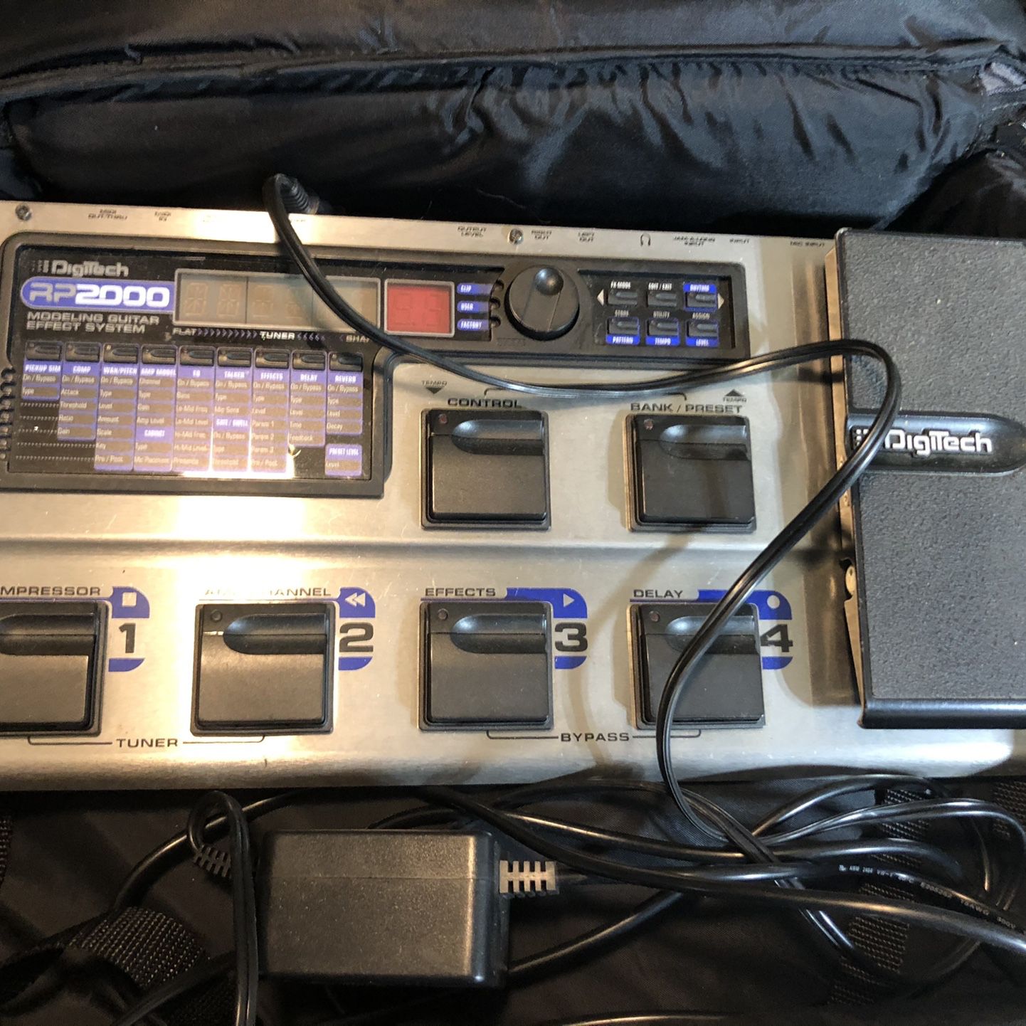 Digitech RP2000 with Power Supply