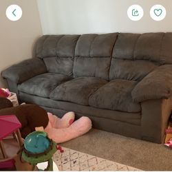 Ashley Furniture Couch And Loveseat 