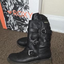Women's Roxy Rebel Boots Size 8,5