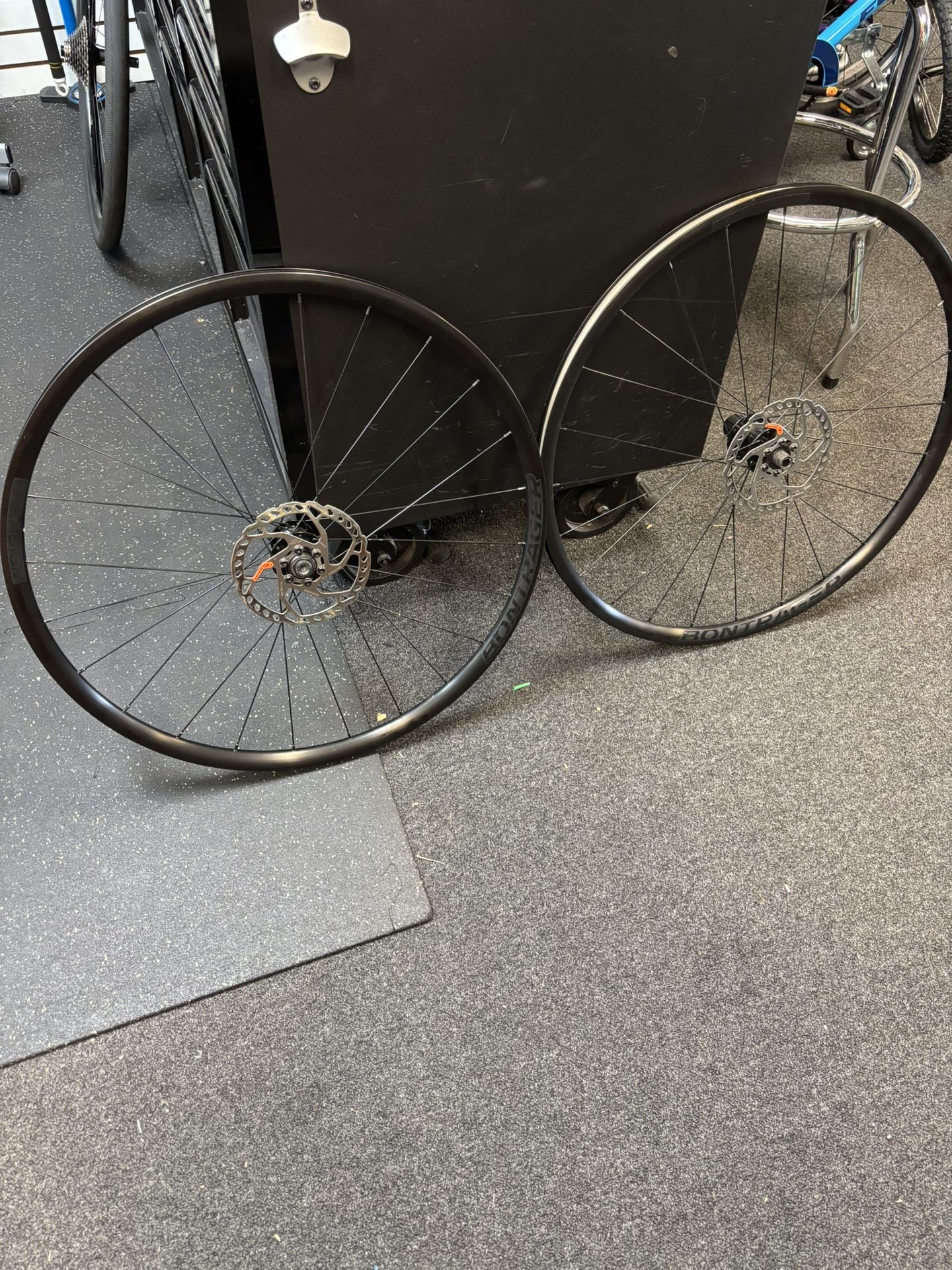 Bontrager Paradigm SL 700C RIMS FRONT AND REAR. WITH SHIMANO RT66 160MM ROTORS. Axle: 100 × 12mm FRONT AND 142 × 12mm REAR. $150 FOR THE PAIR