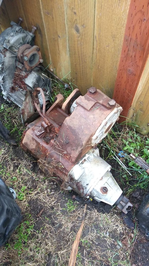 Np203 Transfer case for Sale in Yelm, WA OfferUp