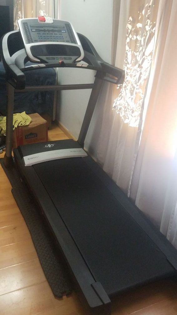 Folding Treadmill NordicTrack