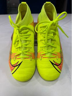 Nike Soccer Shoes Mercurial Superfly 8 Academy Jr Turf Indoor YellowSock Size 4.5Y