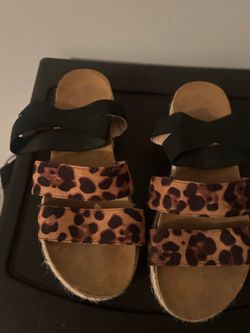 Leopard Print Strappy Flat Sandals
