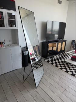 Full size mirror