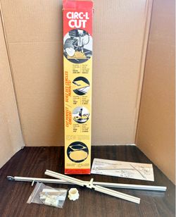 Circ-L-Cut circle cutting guide designed for radial arm, table & band saws 1960s /1970s