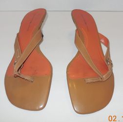 Bandolino brown sandal heels size 8 1/2M