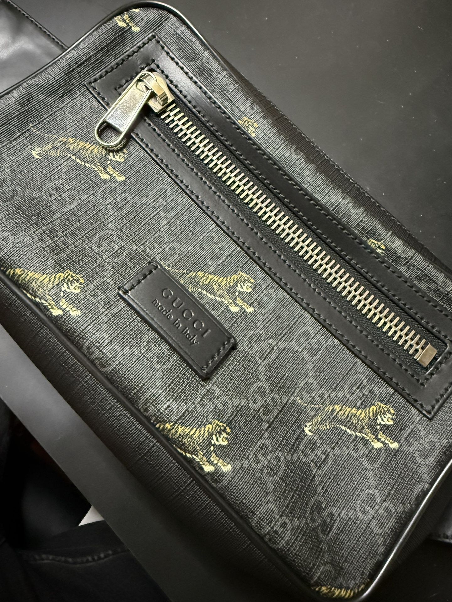 Gucci Supreme Tiger bag