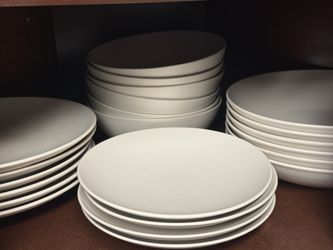 Crate & Barrel Dishes (6 sets)