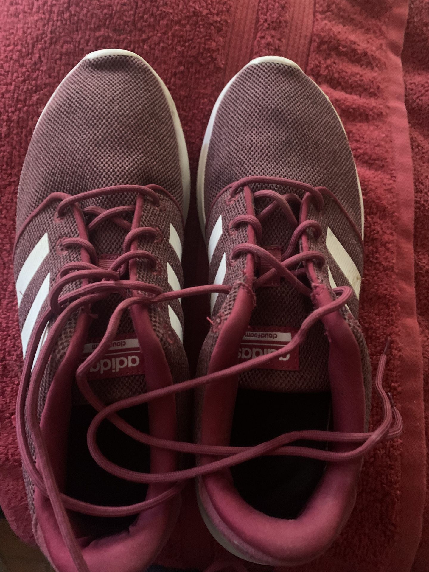 Adidas tennis shoes