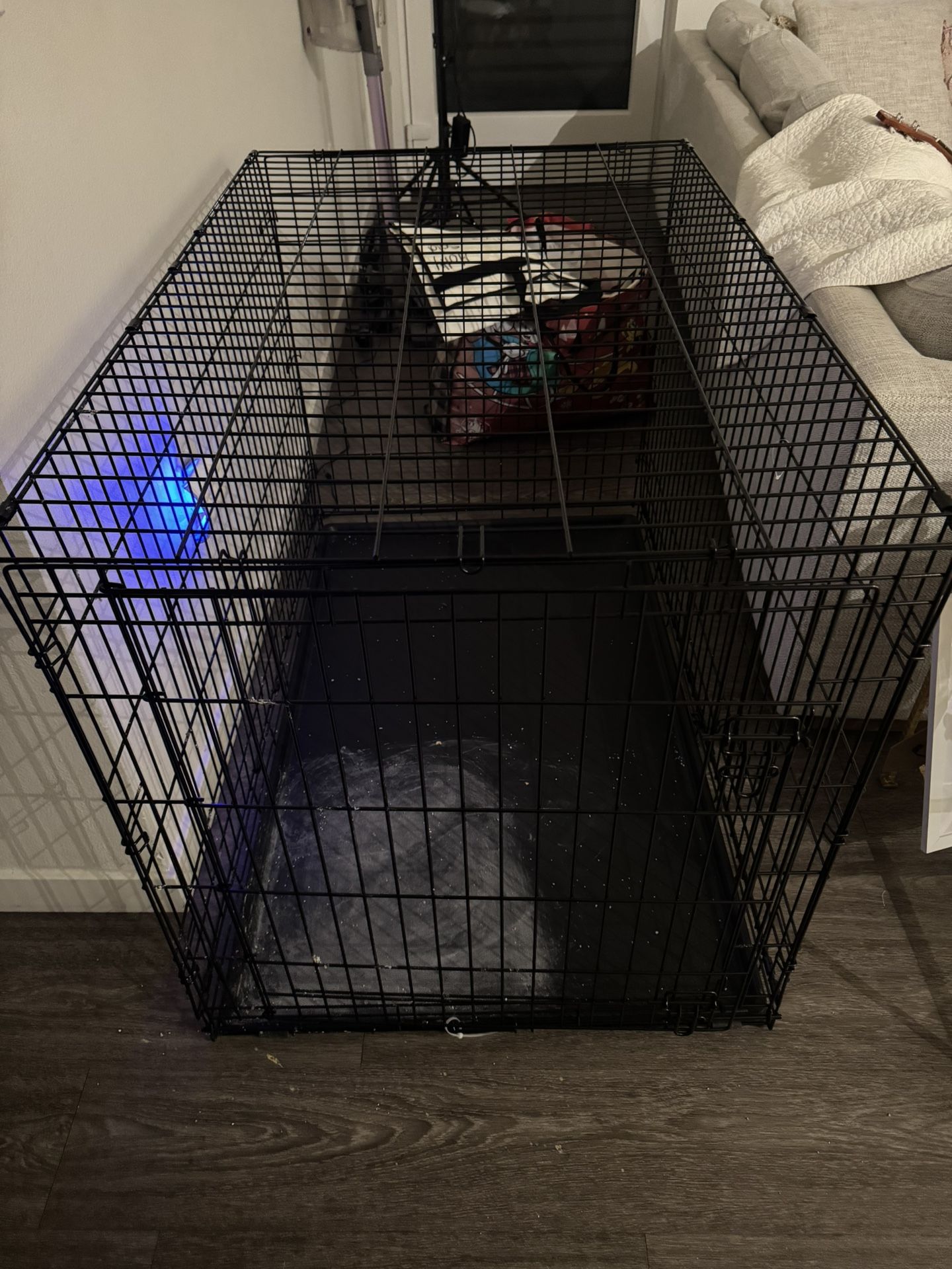 Large dog Crate 