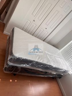 NEW TWIN SIZE 38x75” MATTRESS AND BOX SPRING-2pcs