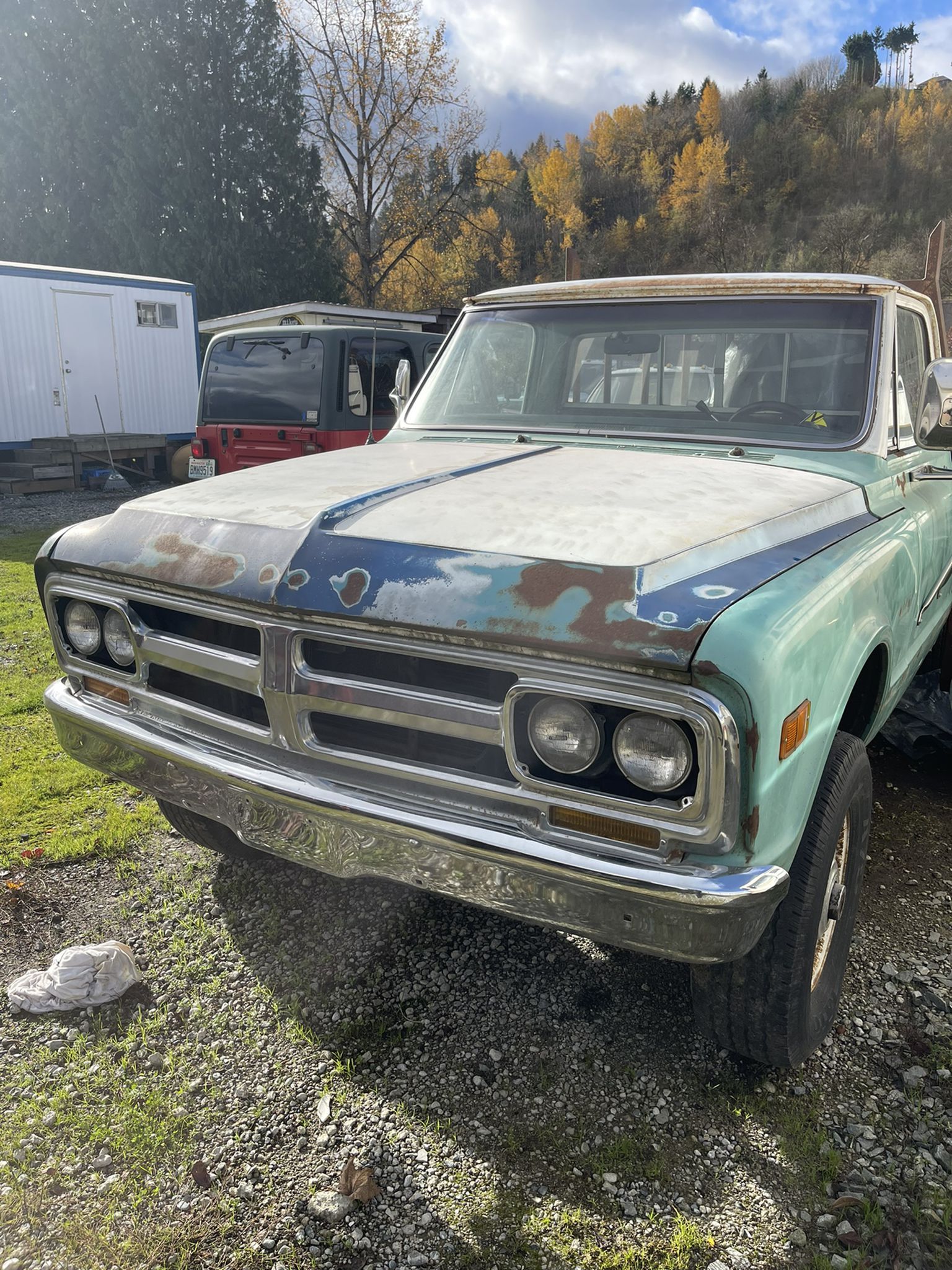 1968 GMC 3/4  4X4  Flatbed  Read The Ad