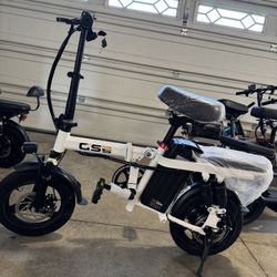 Folding electric bicycle