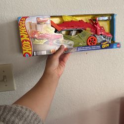 Hot Wheel City $10