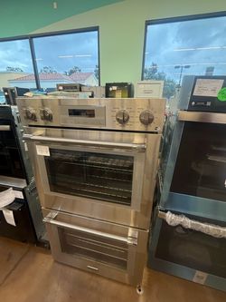Thermador Stainless Steel Double Wall Oven