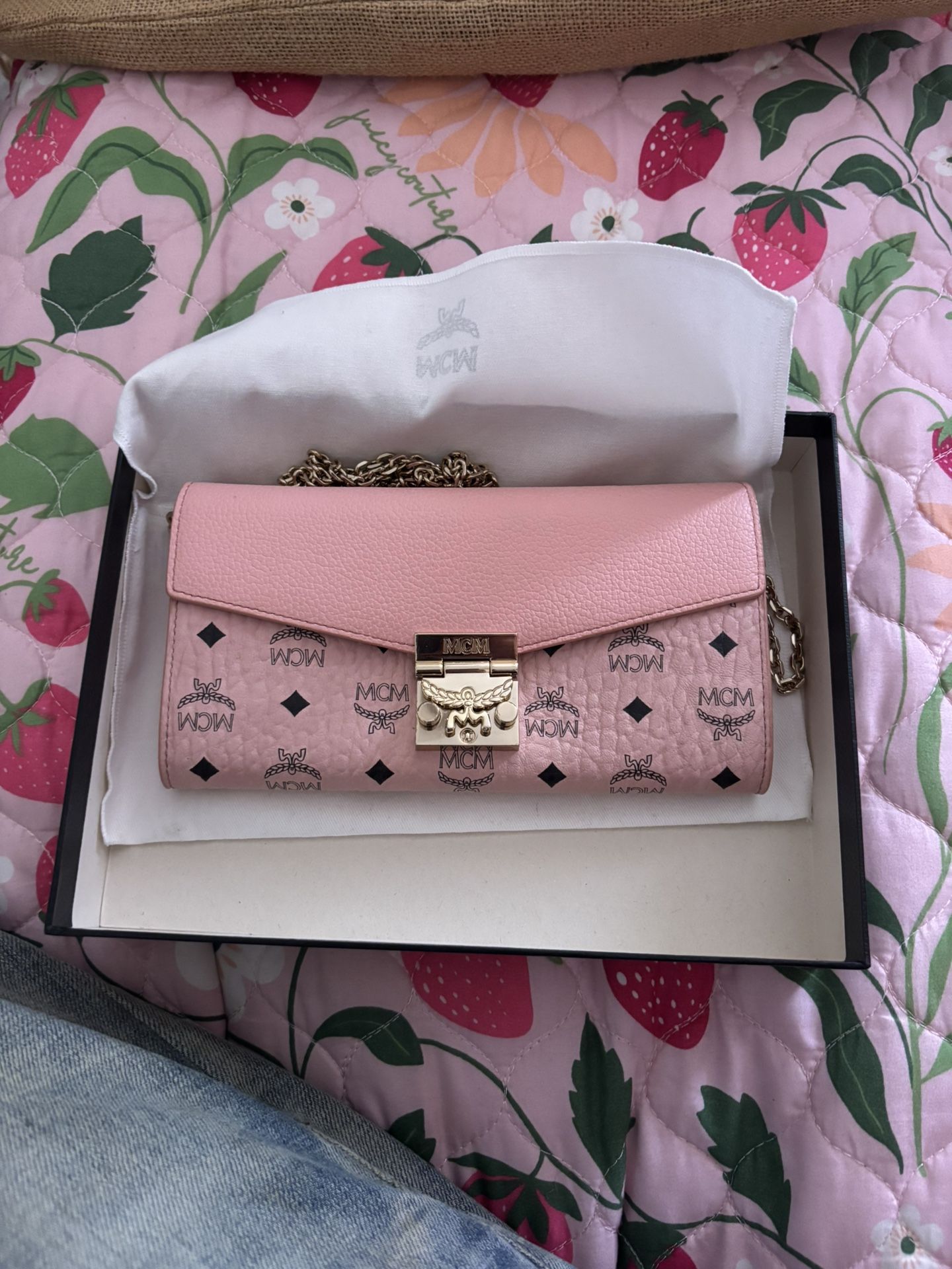 Tracy Chain Wallet In Visetos, MCM Wallet