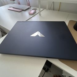 15”Victus Gaming Laptop Rtx 3050 16gb RAM/512 Gb Ssd