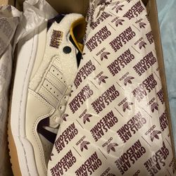 Women Adidas 