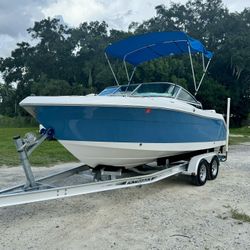 2013 Robalo R227 Dual Console 23ft Yamaha 150Hp