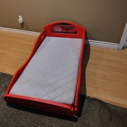 Toddler Bed 🛌 😴 With Matres _/ Camita Para Niño Con Su Colchon 