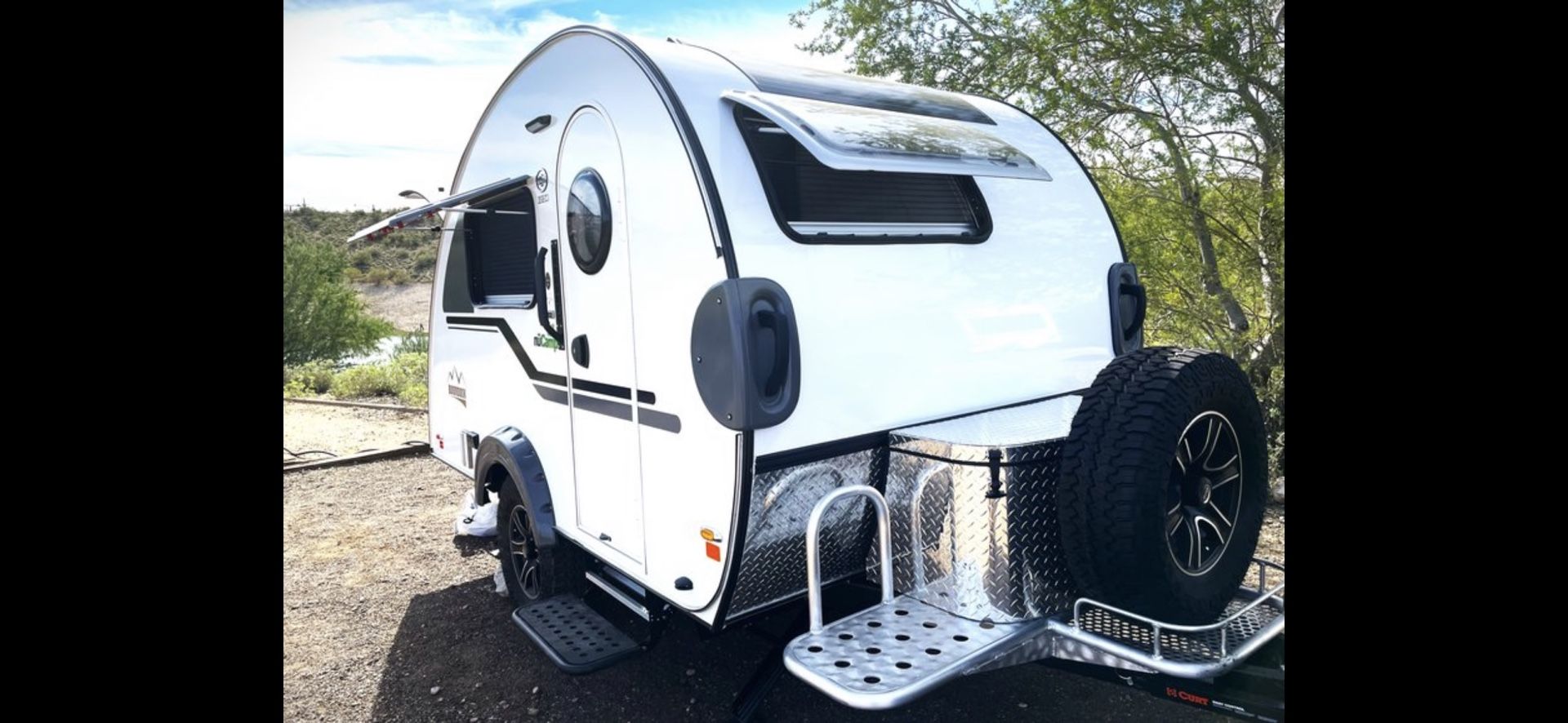 2022 NuCamp 320 CS-S BOONDOCK Package