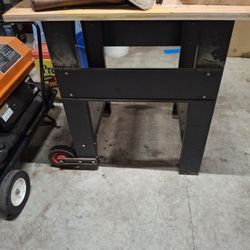 Metal Stand On Wheels