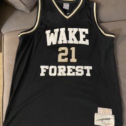Rare throwback Basketball Jersey’s Size -L 