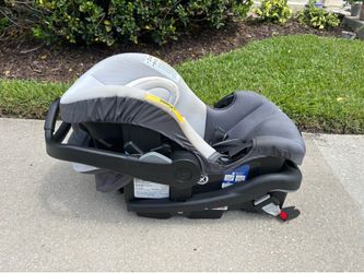 Baby car seat