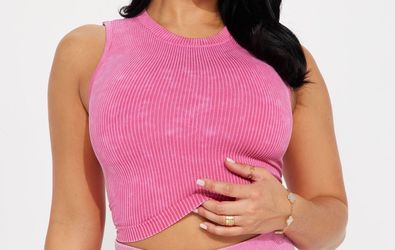 CieCie Sleeveless Round Neck Cropped Top M/L