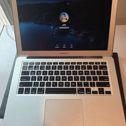 Macbook Air 2013 i5 (Best Offer)