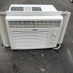 Very Good Condition Haier Air Conditioner 