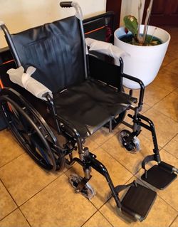 Wheelchair 18"wide