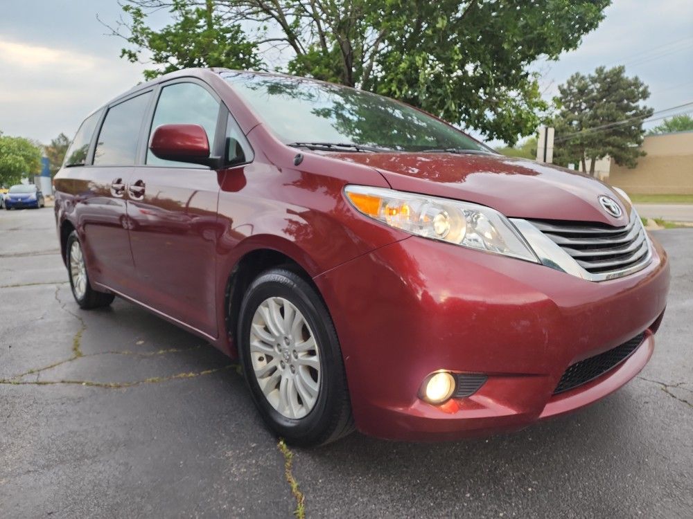 2013 Toyota Sienna