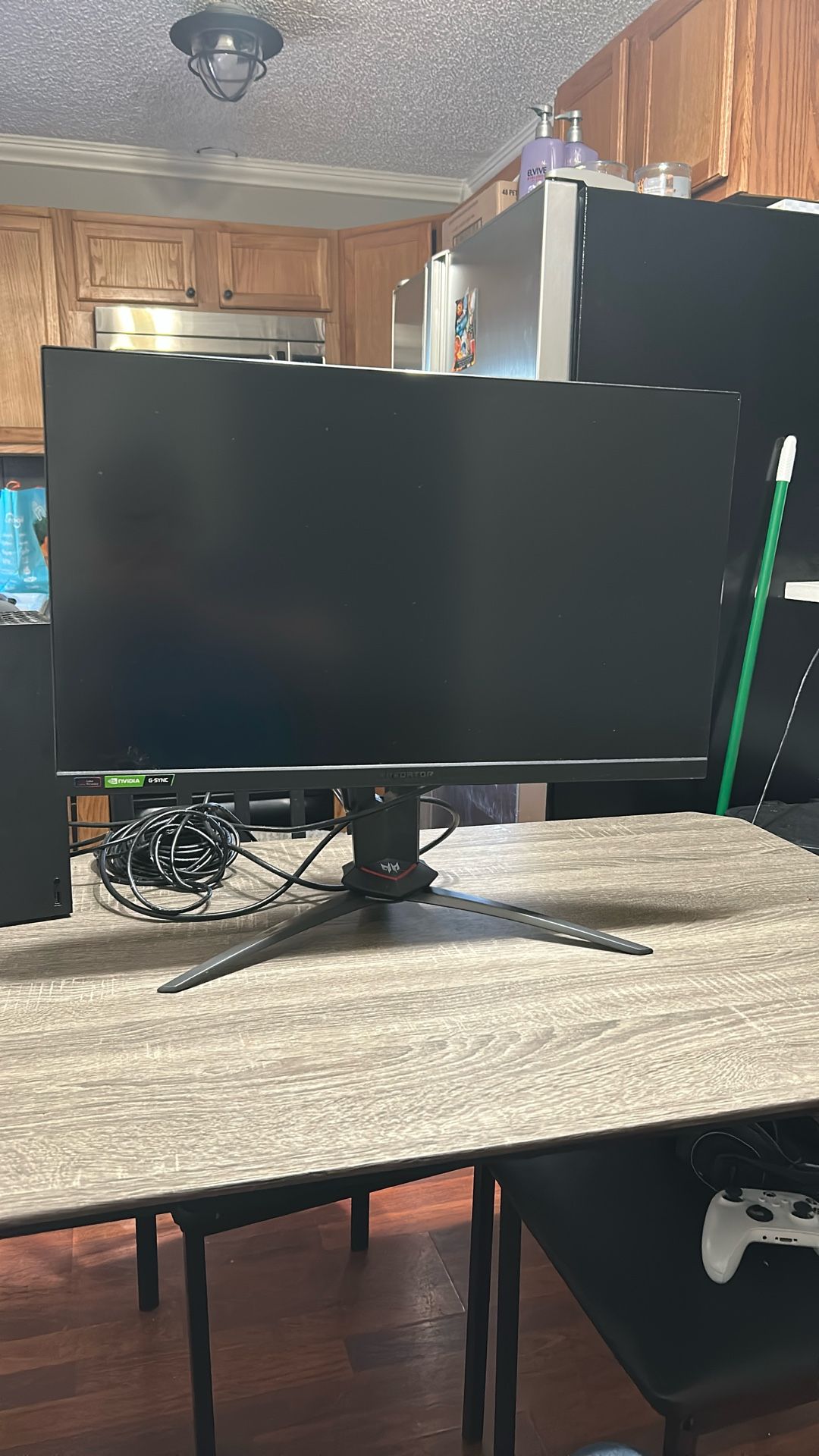 GAMING MONITOR (PREDATOR)