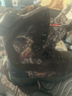 Hunting boots